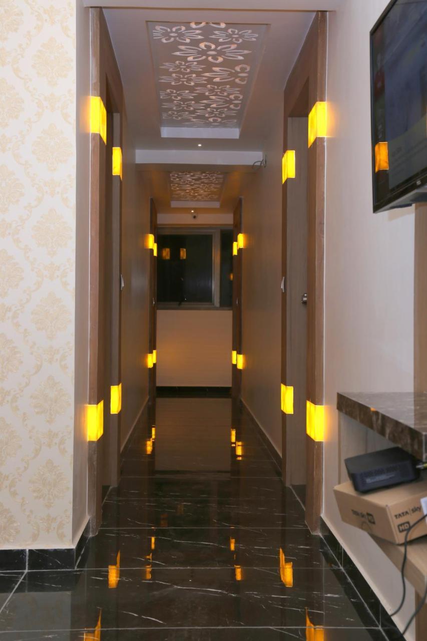 אחמדאבאד Hotel Royal King By Sky Stays מראה חיצוני תמונה